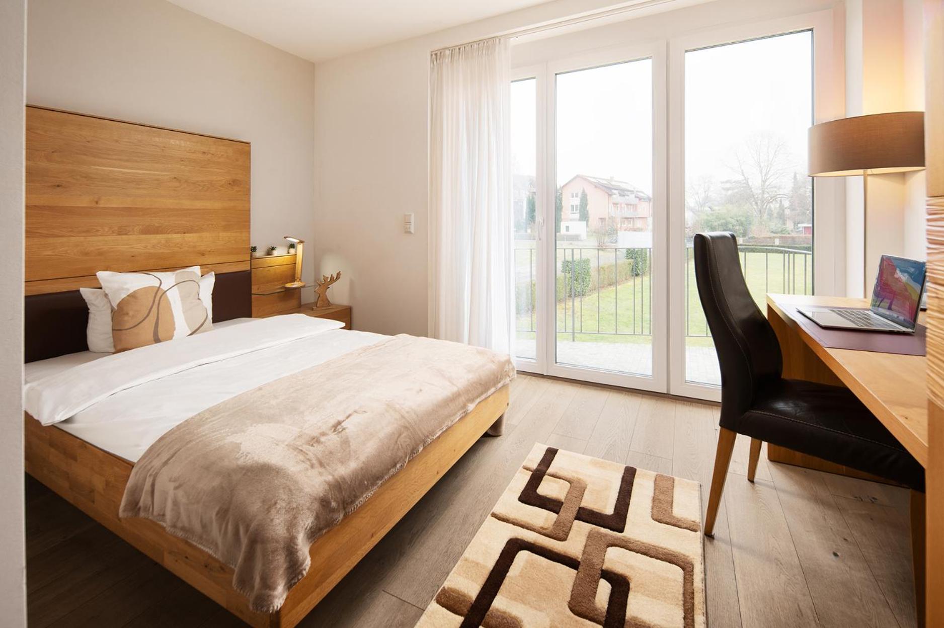 Hotel Vier Jahreszeiten An Der Therme & Kliniken Bad Krozingen Naehe Freiburg & Schwarzwald Ideal Fuer Wellness Kur & Business Ausfluege 24H Check In- Wlan & Parken Gratis Esterno foto